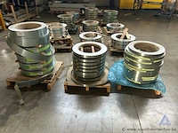 3 paletten aluminium coils, diverse types en afmetingen