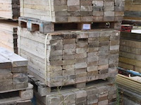 3 paletten met houten balkjes - afbeelding 1 van  1