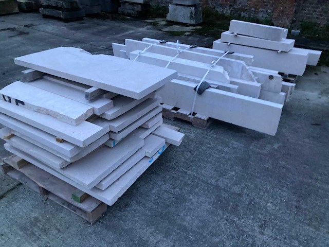 3 paletten platen/blokken witsteen - afbeelding 1 van  10