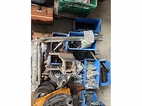 3 palleten met landbouw machine toebehoren - afbeelding 5 van  22
