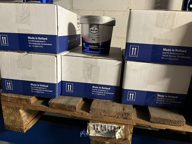 3 palletten diverse sprays, vetten en onderhoudsproducten - afbeelding 18 van  22