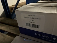 3 palletten diverse sprays, vetten en onderhoudsproducten - afbeelding 22 van  22