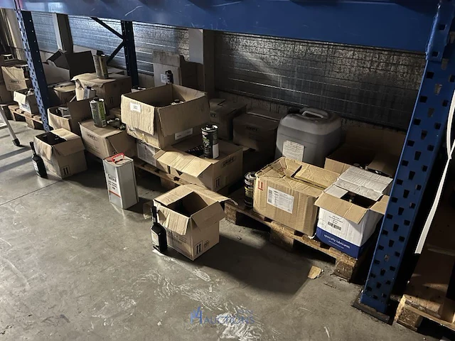 3 palletten onderhoudsproducten wynn's - afbeelding 1 van  22