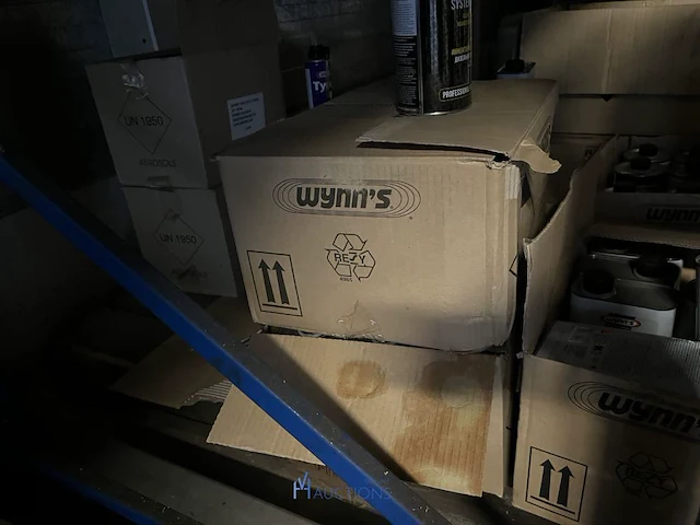 3 palletten onderhoudsproducten wynn's - afbeelding 19 van  22