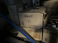 3 palletten onderhoudsproducten wynn's - afbeelding 19 van  22
