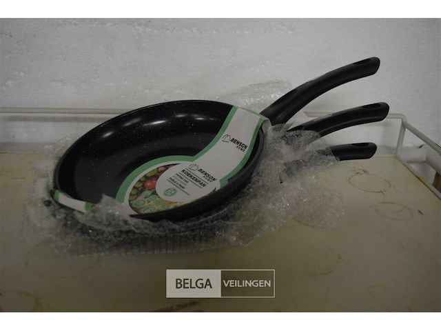 3 pannen ø24cm - afbeelding 1 van  3