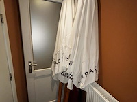 3 parasols champagne nicolas fuillatte