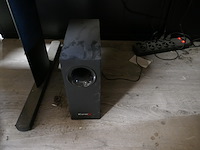 3 pc schermen en pc toren - afbeelding 7 van  7