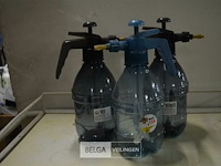 3 plantensproeiers - afbeelding 3 van  3