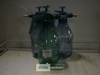 3 plantensproeiers - afbeelding 1 van  3