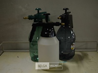 3 plantensproeiers - afbeelding 1 van  3