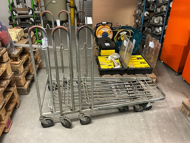 3 platte karren - afbeelding 1 van  4