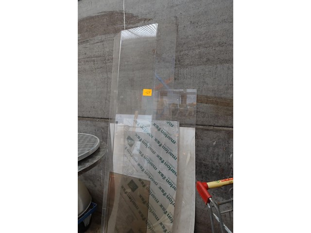 3 plexiglazen en 1 glas - afbeelding 1 van  3