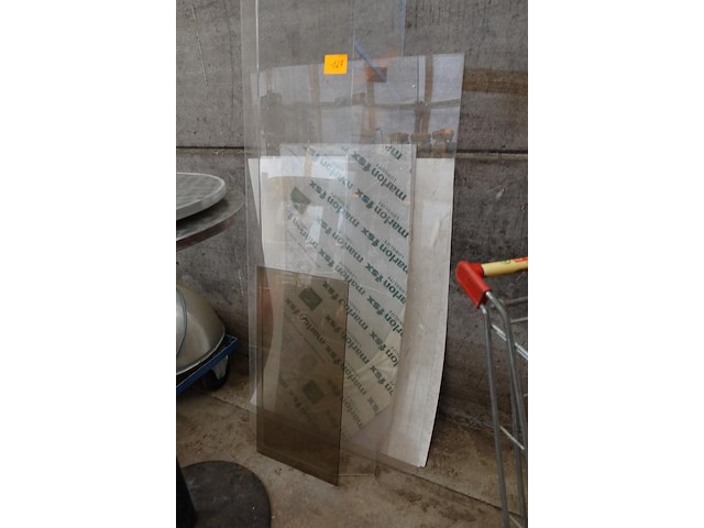 3 plexiglazen en 1 glas - afbeelding 2 van  3
