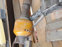 3 pneumatische breekhamers atlas copco met beitels (niet getest) - afbeelding 4 van  8