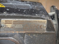 3 pneumatische breekhamers atlas copco met beitels (niet getest) - afbeelding 7 van  8