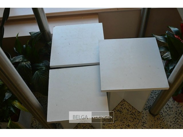 3 presenteertafeltjes h= 35 en41 cm - afbeelding 3 van  3
