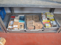 3 pvc bakken met inox bouten en houtschroeven