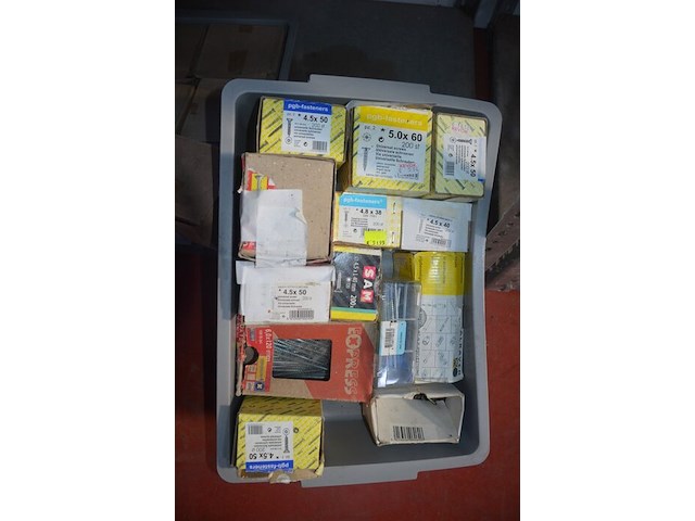 3 pvc bakken met inox bouten en houtschroeven - afbeelding 6 van  6