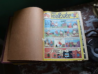 3 pvc kisten met strips, 2 kartonnen dozen met strips, stapel strips, 8 kookboeken - afbeelding 12 van  16