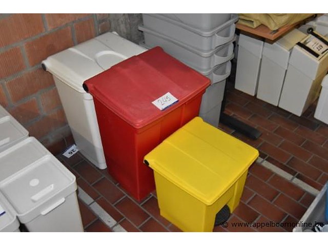 3 pvc pedaalemmers - afbeelding 1 van  1