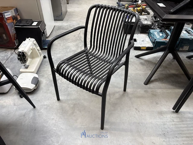3 pvc terrasstoelen - afbeelding 1 van  4