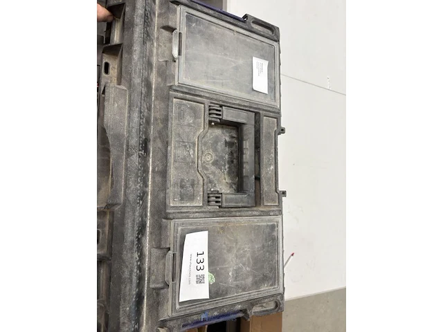 3 pvc werkkoffers promat op kar inhoudende divers bevestingsmateriaal - afbeelding 6 van  8