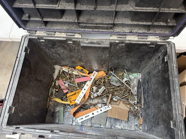 3 pvc werkkoffers promat op kar inhoudende divers bevestingsmateriaal - afbeelding 7 van  8
