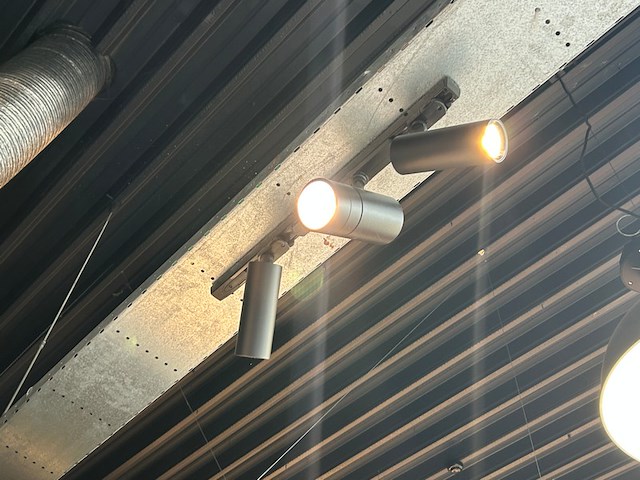 3 rails en 7 spotjes - afbeelding 1 van  4