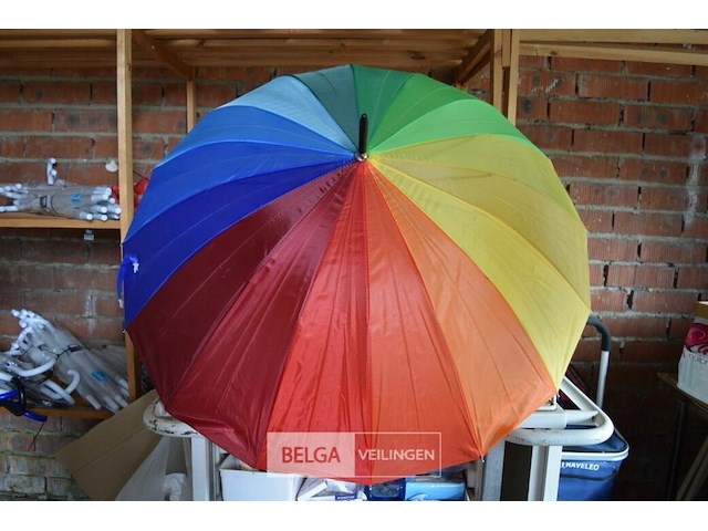 3 regenboogkleuren paraplu's - afbeelding 1 van  3
