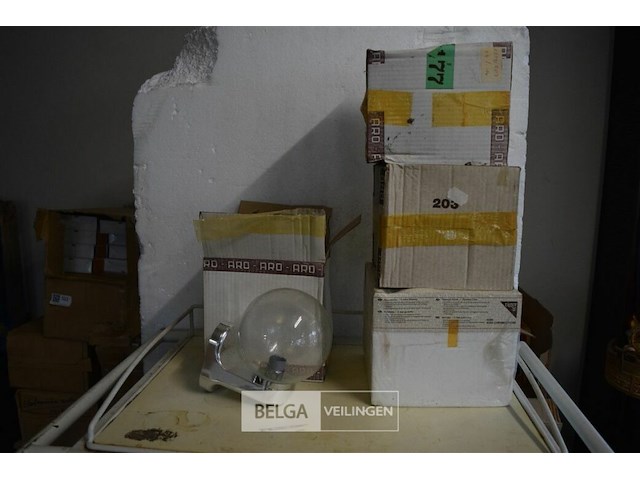 3 retro buitenverlichting - afbeelding 1 van  4