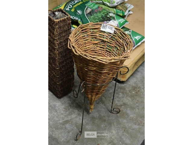 3 rieten decoratie - afbeelding 3 van  4