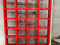3 rode houten muurrekken - afbeelding 2 van  3