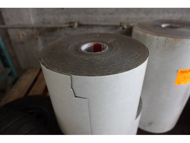 3 rollen isolatie voor onder parketvloeren - afbeelding 3 van  4