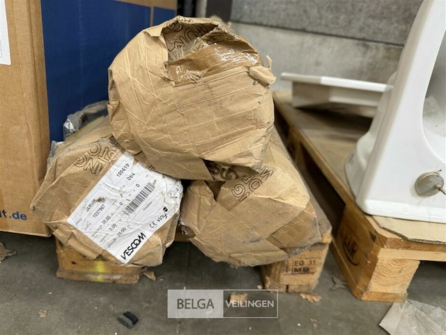 3 rollen vinyl behang - afbeelding 1 van  5