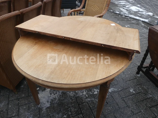 3 rustieke ronde tafels (010871-022) - afbeelding 6 van  9