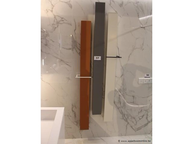 3 showroom handdoekdrogers - afbeelding 1 van  1