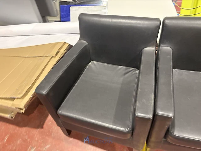 3 skai fauteuils - afbeelding 4 van  5