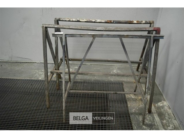 3 spuitbokken - afbeelding 1 van  4