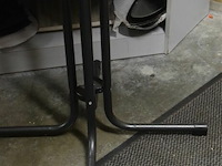 3 staantafels ø68cm - afbeelding 2 van  3