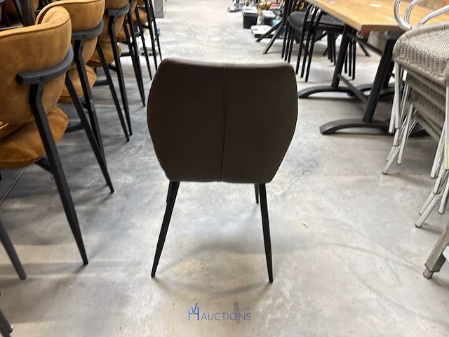 3 stoelen - afbeelding 3 van  4