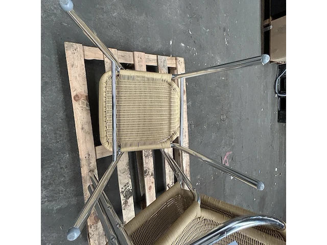 3 stoelen - afbeelding 3 van  3