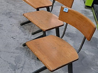 3 stoelen - afbeelding 1 van  1