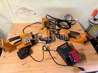 3 strapex spanmachines met oplader en 3 batterijen - stb70 - afbeelding 4 van  5
