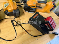 3 strapex spanmachines met oplader en 3 batterijen - stb70 - afbeelding 5 van  5