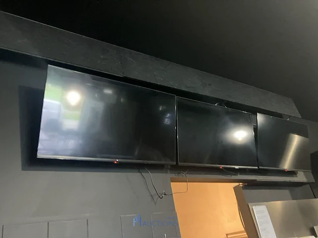 3 televisietoestellen ok - afbeelding 1 van  6