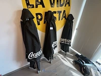 3 terrasparasols coca-cola en fuze tea