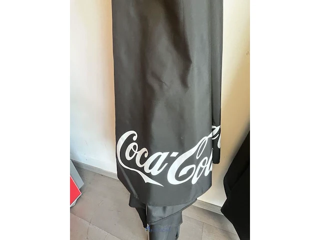 3 terrasparasols coca-cola en fuze tea - afbeelding 8 van  11