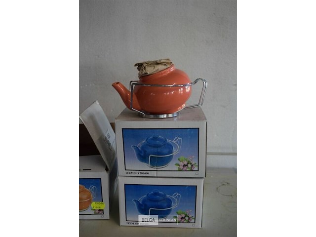 3 theekannetjes - afbeelding 1 van  2