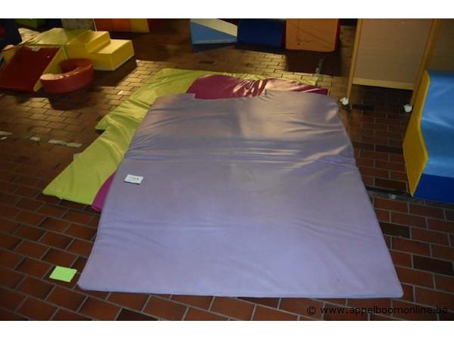 3 valmatten - afbeelding 1 van  1